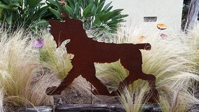 garden art dog spinone